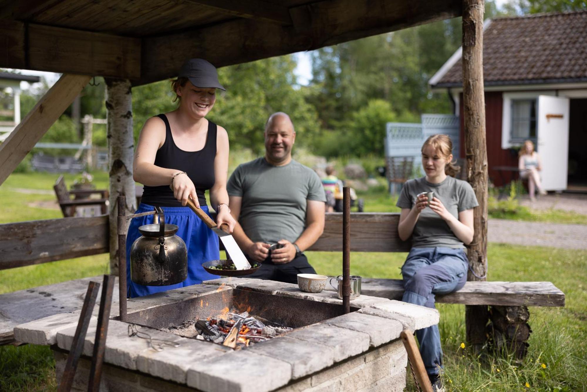 Ekologiska Fru Gran B&B I Tiveden Gardsjo Exterior foto